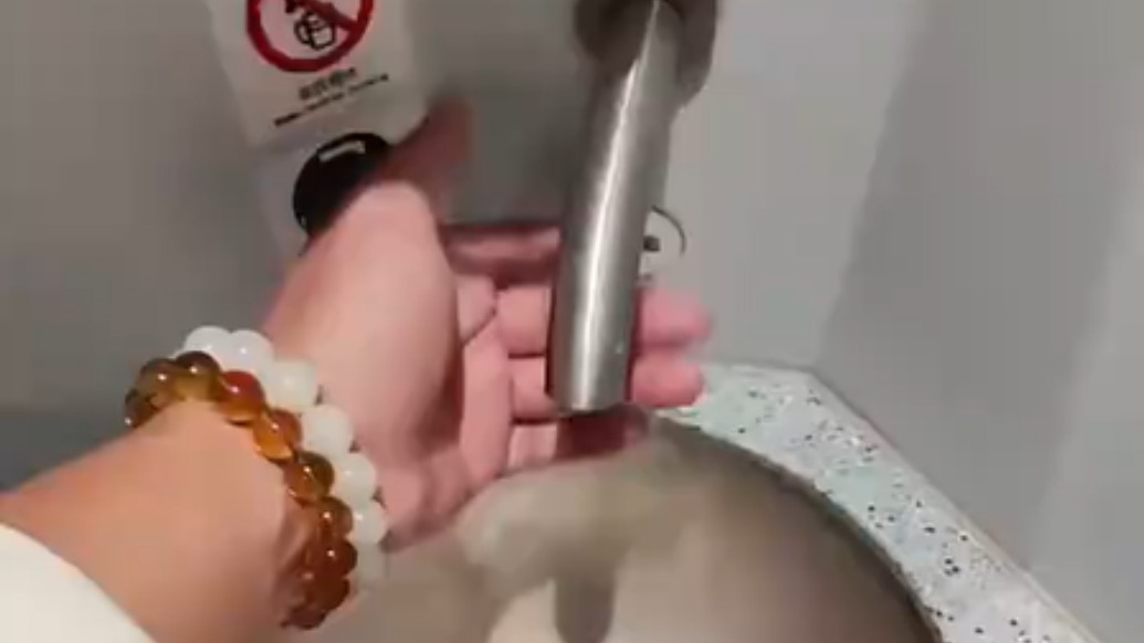 12306：高铁上的水果售卖前，私服魔域刷星水版没明确要求必须清洗