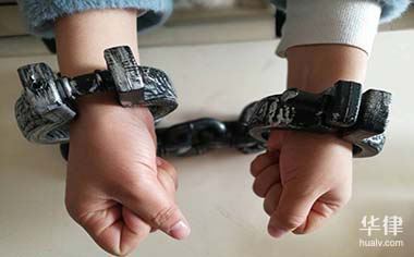 没有暴力胁迫能构成强奸罪吗