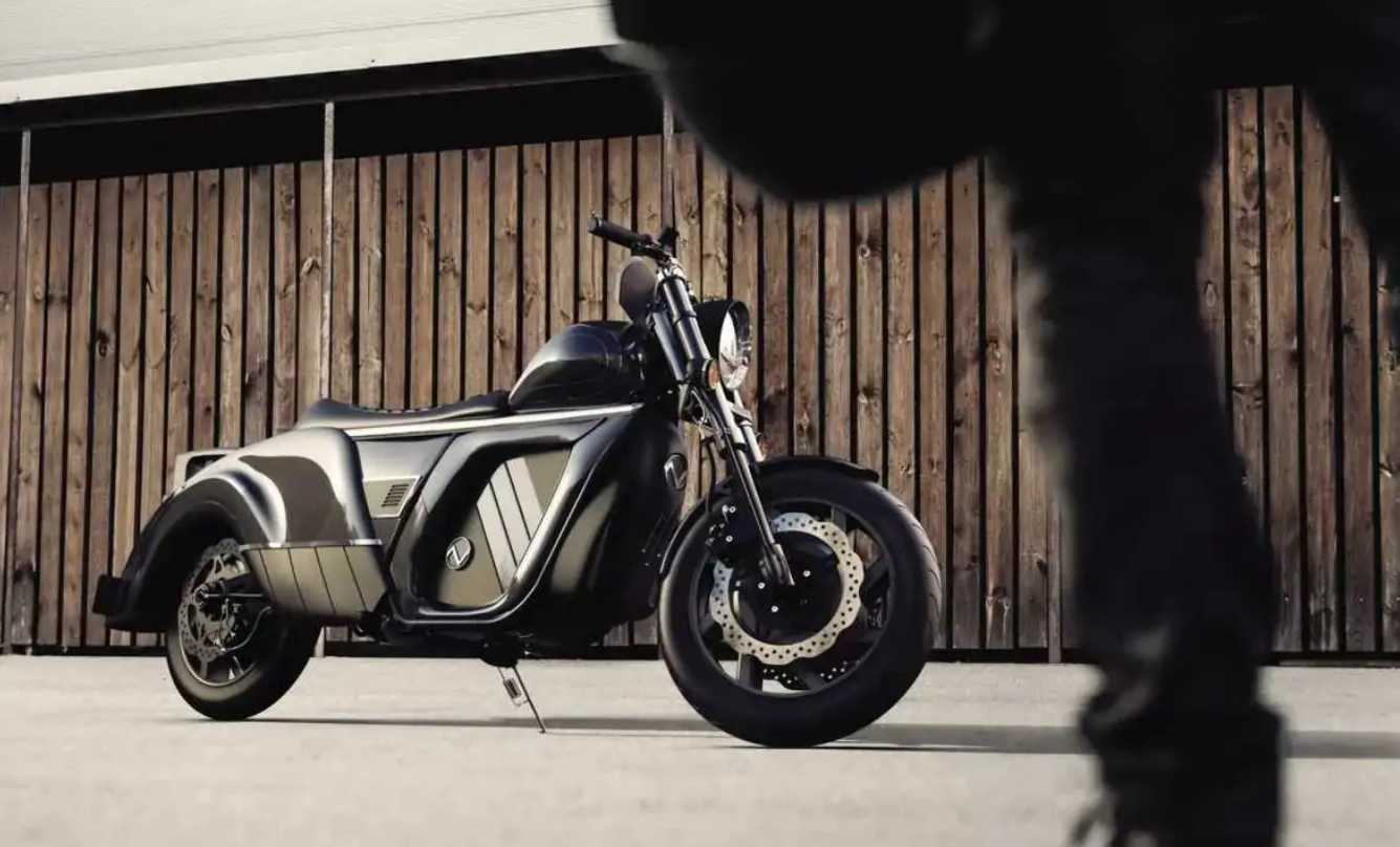 被黑寡妇骑过 这些国外电摩让国内摩友羡慕不已