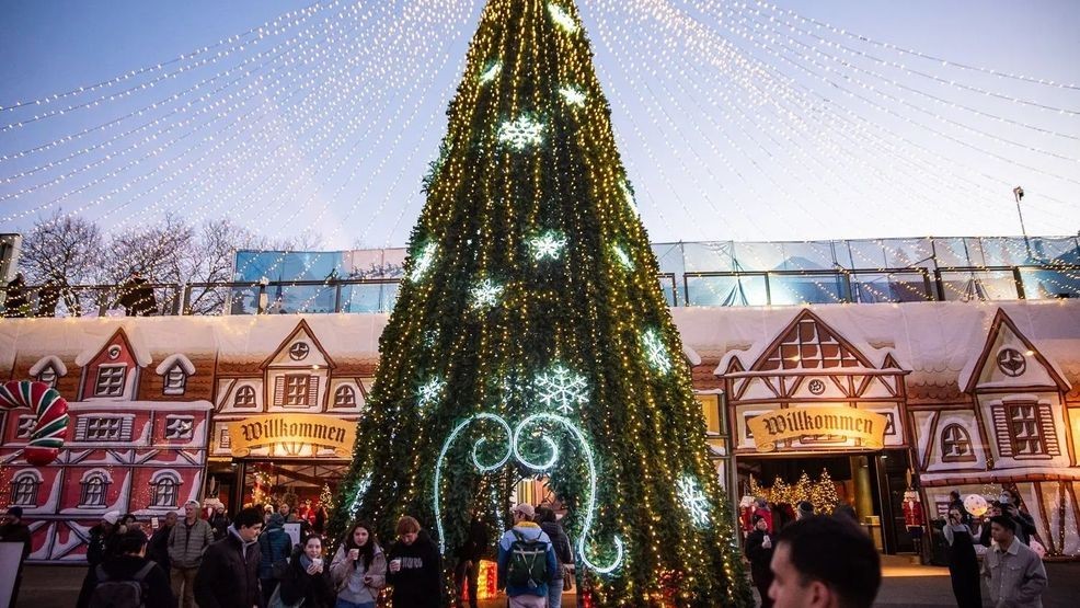 (Image: Elizabeth Crook / Seattle Refined) Dec. 1, 2024